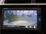 【バックカメラ】後退時も安心。リバース連動で画面が切り替わるのでとっても便利。