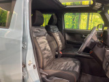 運転席シート廻りは使用感も少なく、良好な状態となっています。丁寧に使われていたことがよくわかりますね。