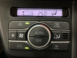 【オートエアコン】車内の温度を設定した温度に保ってくれるオートエアコン☆急な温度変化が避けられるので赤ちゃんや小さなお子様が同乗時も安心です♪