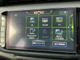 Bluetoothの接続でスマホの音楽を聞いたりTVやDVDも見れる純正ナビゲーション!