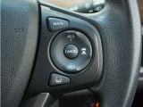 ◆アダプティブクルーズコントロール◆予め設定した車速内でクルマが自動的に加減速。前走車との適切な車間距離を維持しながら追従走行します。【LKAS】車線維持支援システムでステアリング操作を支援。