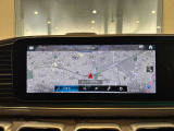 バックカメラにより駐車時の後方確認も楽にできます。