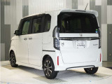 色々なお店で販売しているHonda車ですが、アフターサービスも全てお任せ頂けるのは「HondaCars正規販売店」だけ!ご納車後もお住まいの地域の販売店にて アフターサービスをお任せいただけます。