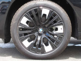 月々のお支払いを抑えやすい残価設定ローンもご用意。無理のないプランでBMW・MINIをご購入いただけます。