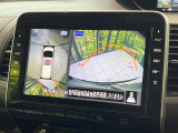 【アラウンドビューモニター】専用のカメラにより、上から見下ろしたような視点で360度クルマの周囲を確認することができます☆死角部分も確認しやすく、狭い場所での切り返しや駐車もスムーズに行えます。