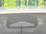 【トヨタセーフティセンス】走行中に前方の車両等を認識し、衝突しそうな時は警報とブレーキで衝突回避と被害軽減をアシスト。より安全にドライブをお楽しみいただけます。