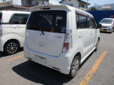 安心の保証内容。未使用車は「3年または6万km」まで、中古車は「1ヶ月または1千km」まで無償保証。延長保証もございますので、詳しくはスタッフまで。