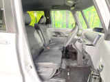 運転席シート廻りは使用感も少なく、良好な状態となっています。丁寧に使われていたことがよくわかりますね。