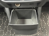 【 内装インテリア 】現車の確認はお電話で在庫のご確認の上、是非ご来店くださいませ!ご来店の難しい方は店舗スタッフがお電話やメールで詳細をお答えさせて頂きます。