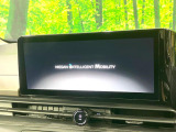 【大画面ナビ】人気の大型12.3インチナビを装備。存在感のある大画面はインパクト大!ナビ利用時のマップ表示は見やすく、テレビやDVDは臨場感がアップ!いつものドライブがグッと楽しくなります♪