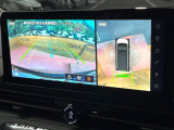 【アラウンドビューモニター】専用のカメラにより、上から見下ろしたような視点で360度クルマの周囲を確認することができます☆縦列駐車や幅寄せ時に活躍してくれます♪