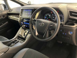 前方の見通しが良いすっきりした視界、誰でも扱いやすく運転できます。疲れにくく安心ドライブを更に快適なものにします!