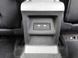 ドイツ車には特徴があり、メーターのメモリに一部色がついています。これはドイツでは推奨速度という考えがあるためです。安全で快適に走る際に適している速度を指しています