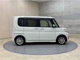 全車1年間の走行距離無制限のロングラン保証付きです。また、さらに安心をお求めの方には1年〜2年の保証延長ができる「ロングラン&alpha;保証」(有償)もお選びいただけます。