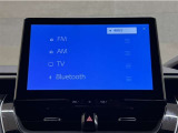 ディスプレイオーディオを装備。スマホと車をつなぐことで、これまでのナビに加えていろんなサービスが楽しめます。