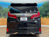 安心の最長10年・走行無制限保証(有償)をご用意。保証内容も充実はもちろん、無料点検&オイル交換や、年中無休の全国・24時間ロードサービスも付帯されておりますのでご安心下さい。