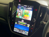 【マルチテレインモニター】車のフロントやサイドのカメラ画像を同時にモニター表示することで、悪路や狭い道を走行時でも周囲の状況確認ができ安心!本格SUVにうれしい装備です♪