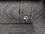 愛知ダイハツではお車をご購入頂いた後が本当のお付き合いのスタートだと思っています。 ですので定期点検や車検もお得なパックをご用意してお客様に頼りにされるダイハツディーラーを目指しています☆