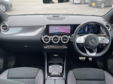 GLAクラス GLA200d 4マチック 4WD 4WD サンルーフ