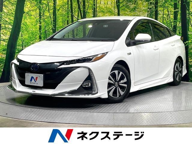 トヨタ プリウスPHV 