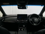 高いホールド性で運転姿勢が安定します。長距離ドライブでも疲れにくいのが魅力です。快適なドライビングライフをお送りください♪