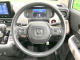 【純正革巻きステアリング】上質な革を使用することで、手にしっかり馴染みとても運転しやすいハンドルです♪