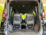 後席を格納すると、これだけの広さが!シーンに合わせたシートアレンジで、大きな荷物も積むことが出来ます♪