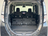 普段のお買い物や通勤、送迎等に十分な荷室スペースを確保しております。セカンドシートを倒すと、大きな荷物の積載も可能です♪