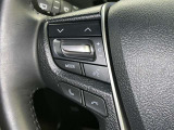 ステアリングスイッチ装備!運転しながら手元でオーディオの操作などができます。