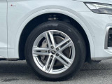 輸入車正規ディーラー店であるのはもちろんのこと、保険代理店でもあります。セールススタッフは全員、保険の有資格者ですので保険のご相談もお任せ下さい!