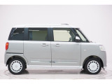 県内13店舗にて常時500台以上ダイハツ車を展示中です。見て、触って、納得のいく一台をぜひ見つけてください。