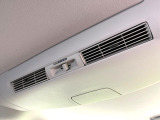 【サーキュレーター】エアコンの風を後部座席まで届けてくれ、広い車内空間でも素早く快適な温度になります♪真夏や真冬に便利な機能です。