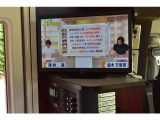 19インチ液晶テレビはナビとも接続されており、TVやDVDの視聴が可能でございます♪