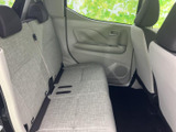 運転席側後部座席