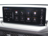ホンダ純正コネクトディスプレイはAM/FM・Bluetooth・フルセグTV・スマートフォンで用いるGoogleアカウントを使用することで多彩なサービスが車内で利用でいます。