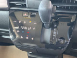 【オートエアコン】 設定温度は一定のまま、1年中、車内は快適空間♪快適温度♪