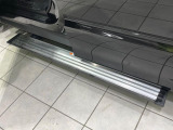 【電動サイドステップ】車高の高いお車でも、これがあれば小さいお子様の乗り降りも楽々♪スライドドアと連動して作動する為、煩わしい操作は不要です!
