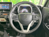 【純正革巻きステアリング】上質な革を使用することで、手にしっかり馴染みとても運転しやすいハンドルです♪