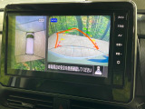 【アラウンドビューモニター】専用のカメラにより、上から見下ろしたような視点で360度クルマの周囲を確認することができます☆死角部分も確認しやすく、狭い場所での切り返しや駐車もスムーズに行えます。