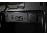 USB端子ソケット装備!アクセサリーDC12Vソケット装備!