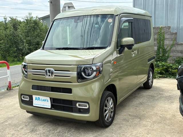 N-VAN +スタイル ファン 4WD 
