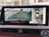 【全周囲モニター】フロント+サイド+バックにカメラが装着されています。車庫入れが苦手な方もこれがあれば安心ですね。