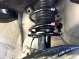 お車を安心してお乗りいただく為には、足回りの定期点検が欠かせません。サービスサポート(有償保証)では無料点検もご提供しており、安心のカーライフをお過ごしいただけるサポート体制が整っています。
