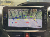 【バックカメラ】駐車時に後方がリアルタイム映像で確認できます。大型商業施設や立体駐車場での駐車時や、夜間のバック時に大活躍!運転スキルに関わらず、今や必須となった装備のひとつです!