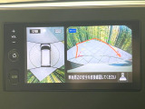 【アラウンドビューモニター】専用のカメラにより、上から見下ろしたような視点で360度クルマの周囲を確認することができます☆死角部分も確認しやすく、狭い場所での切り返しや駐車もスムーズに行えます。
