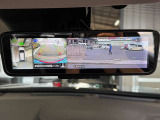 バック時はミラーに360&deg;視点とバックの映像が映ります☆