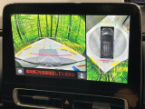 【パノラミックビューモニター】専用のカメラにより、上から見下ろしたような視点で360度クルマの周囲を確認することができます☆死角部分も確認しやすく、狭い場所での切り返しや駐車もスムーズに行えます。