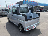 ☆お車についた傷やヘコミ、事故の修理もハヤシにお任せください。自社鈑金工場で修理ができますの安心です☆