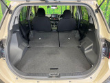 普段のお買い物や通勤、送迎等に十分な荷室スペースを確保しております。セカンドシートを倒すと、大きな荷物の積載も可能です♪