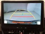 ディスプレイオーディオやカーナビは、現代のドライブにおいて欠かせない装備のひとつです。初めての場所でも迷いにくく、快適なルート案内で運転をサポートします。移動中のエンターテインメント性も高まります。